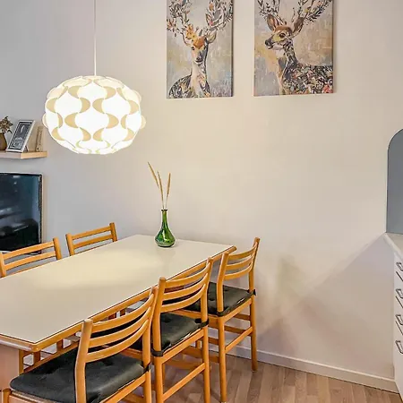 Apartamento Cozy In With Kitchen